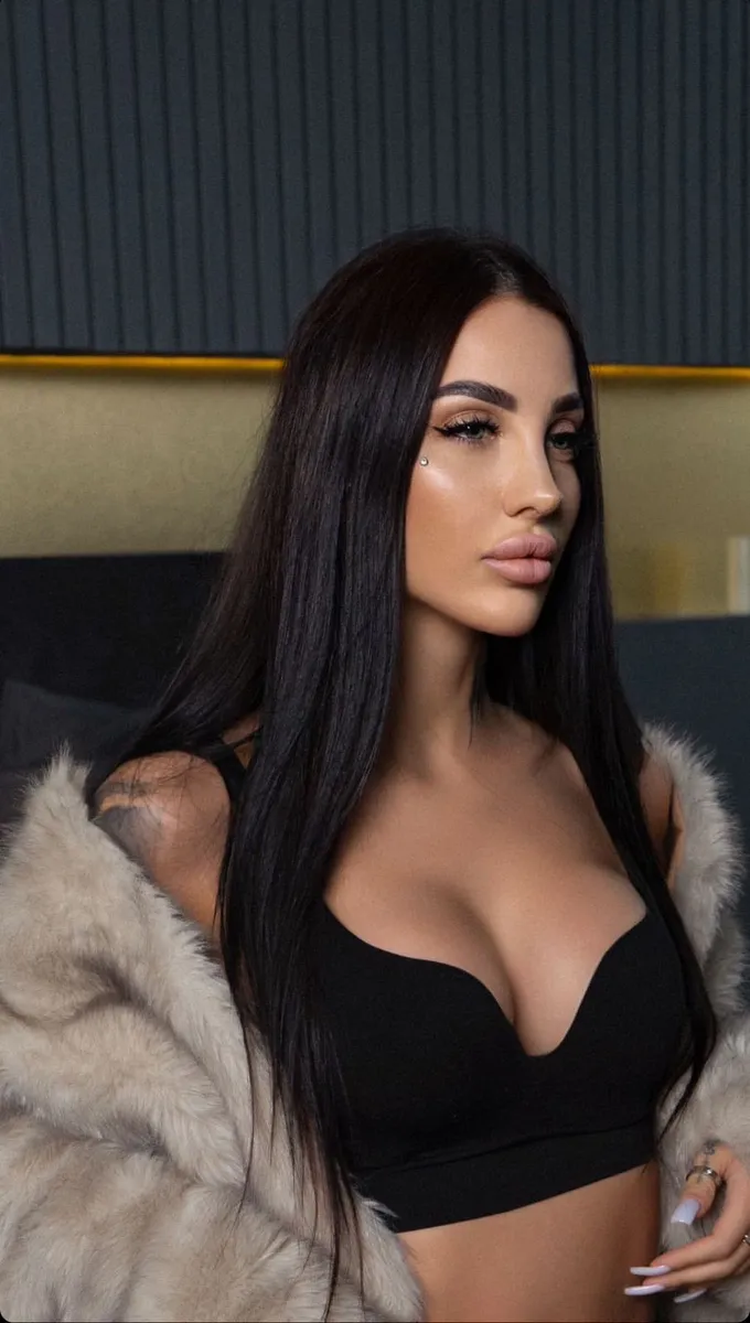 Аделина escort in Voronezh