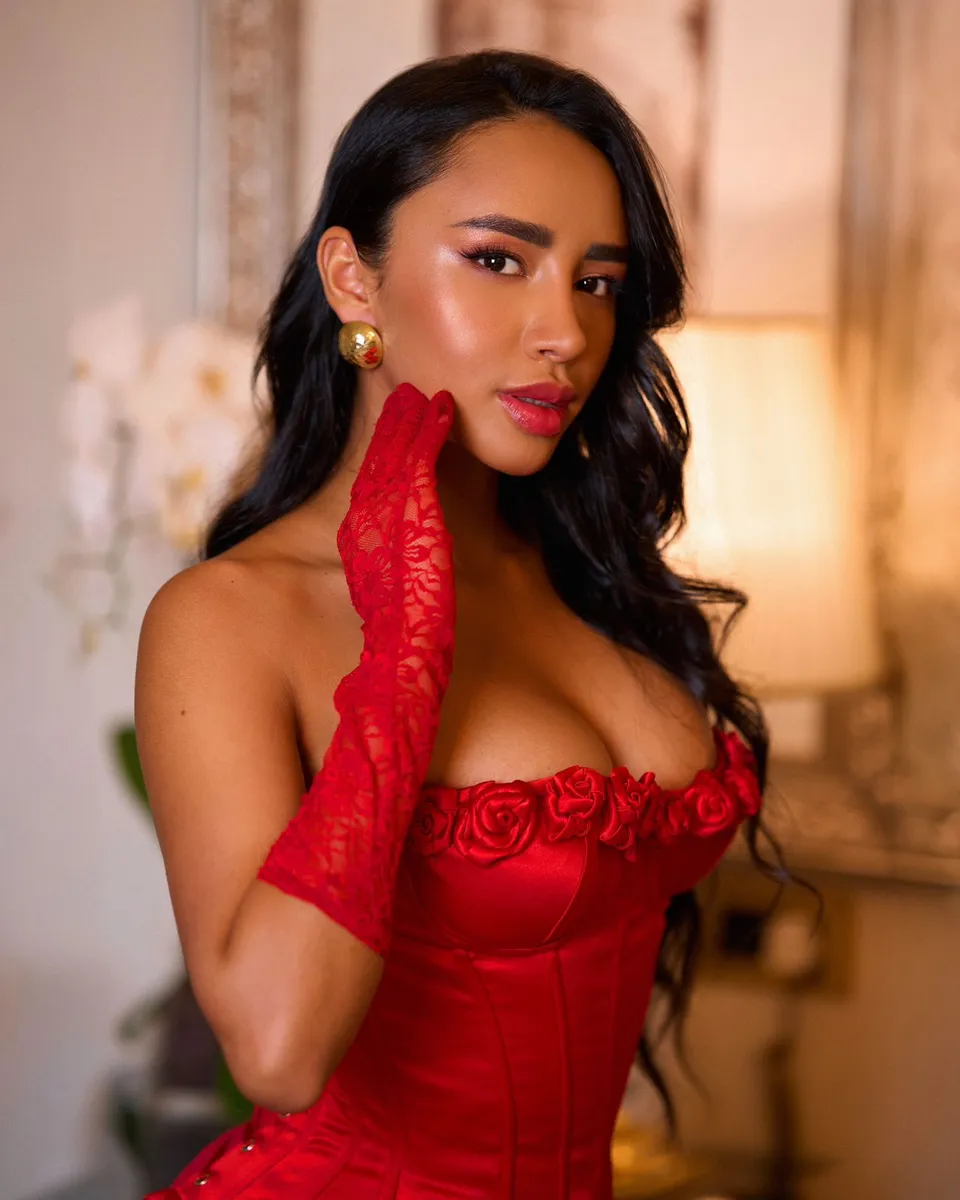 Амина escort in Voronezh