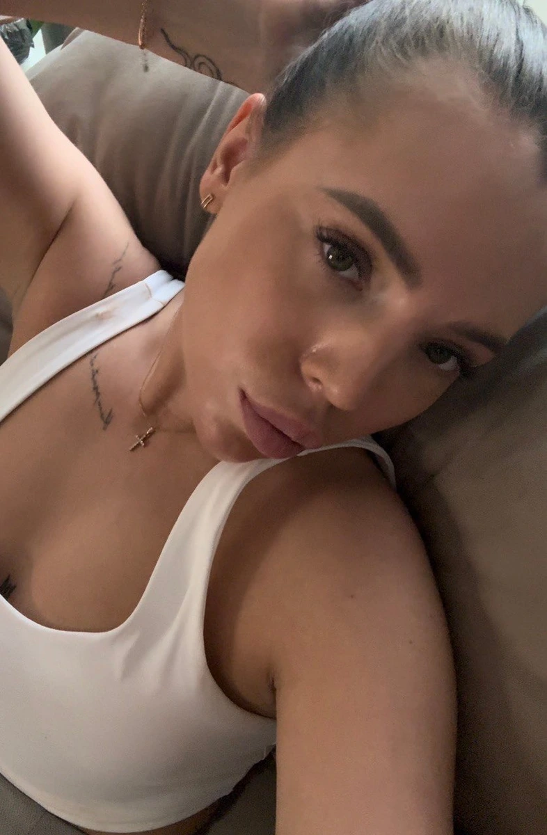 Амира escort in Voronezh
