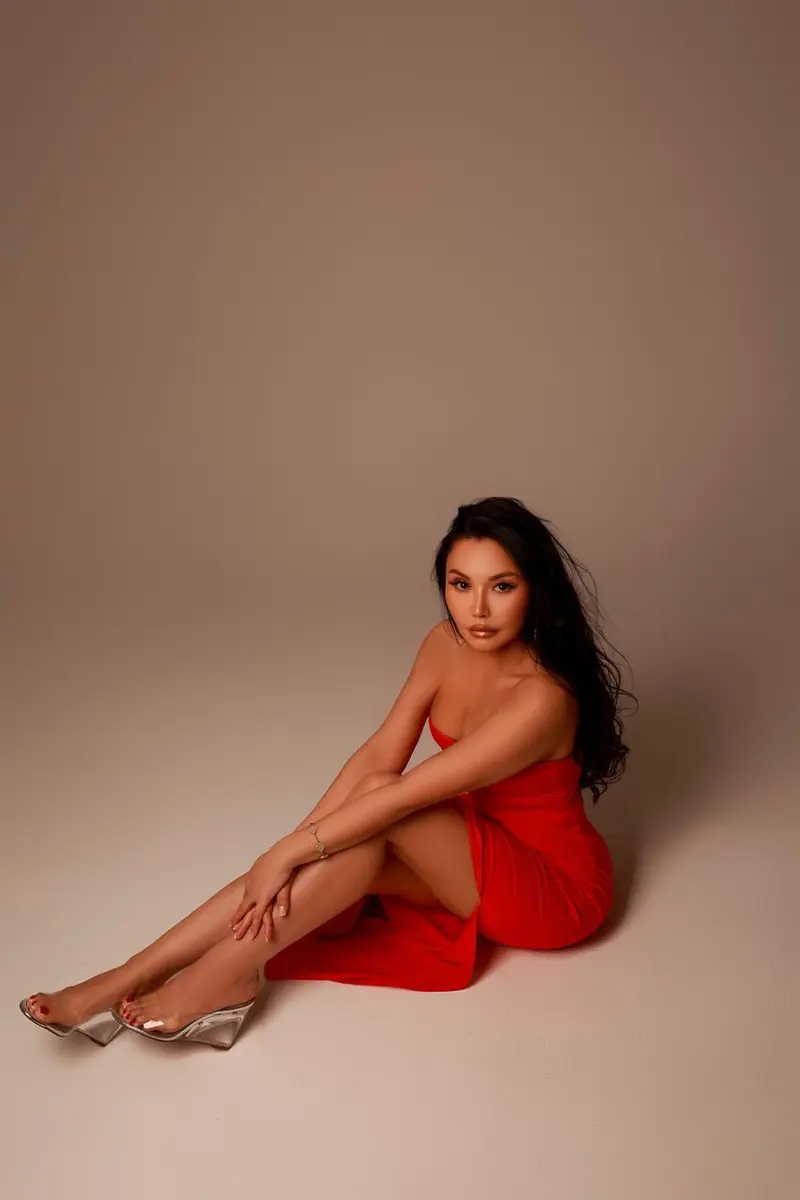 Азалия escort in Voronezh