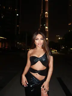 Дерри escort in Voronezh