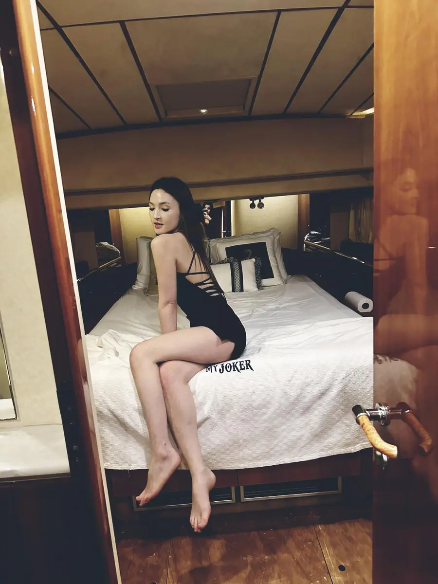 Дженни escort in Voronezh