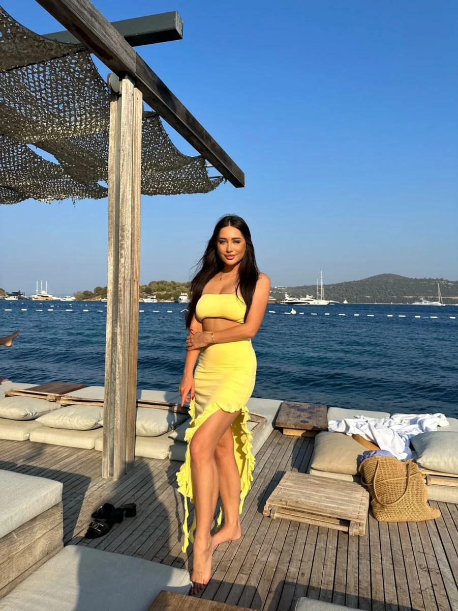 Глория escort in Voronezh