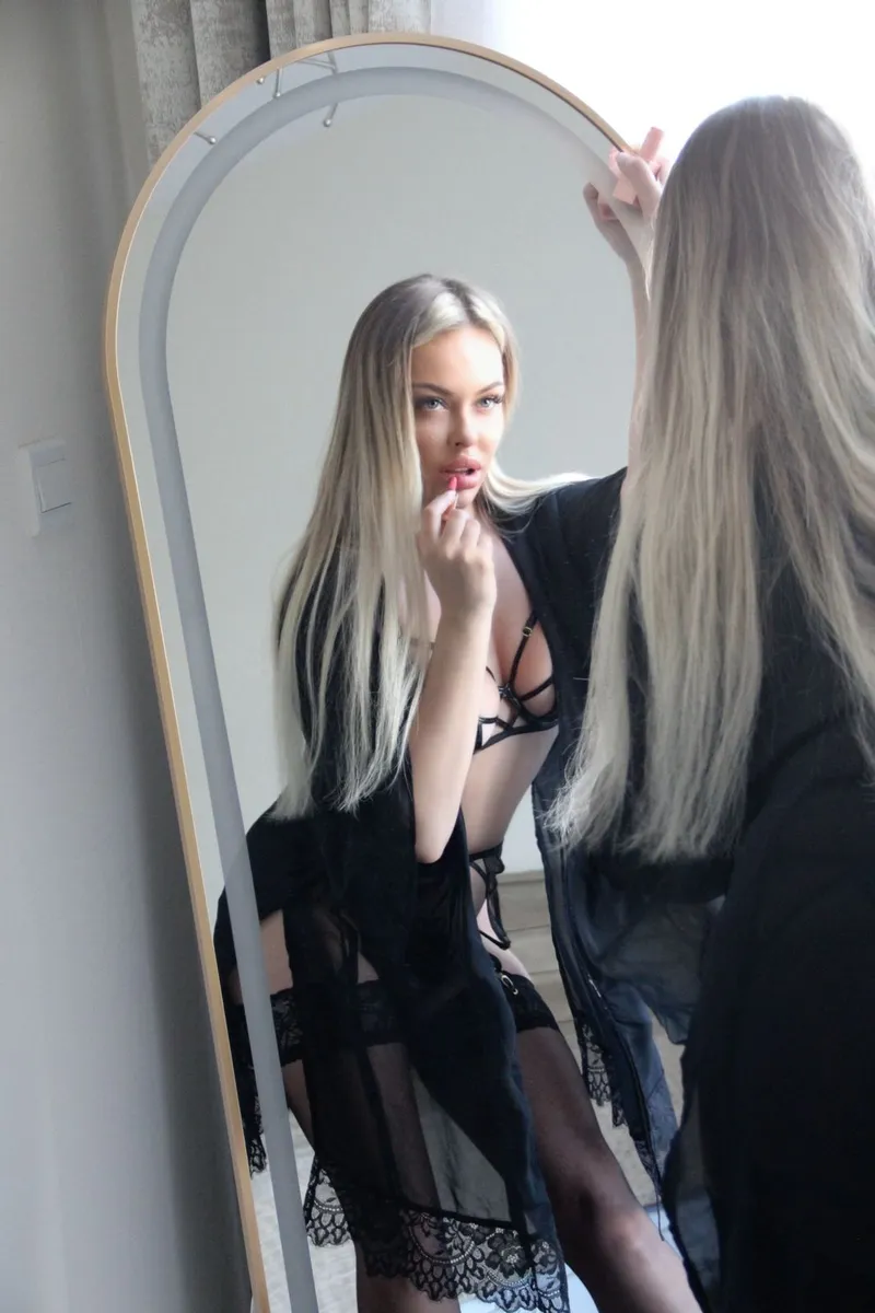 Хелен escort in Voronezh