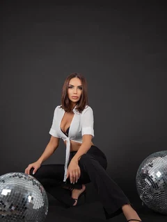 Изабелла escort in Voronezh