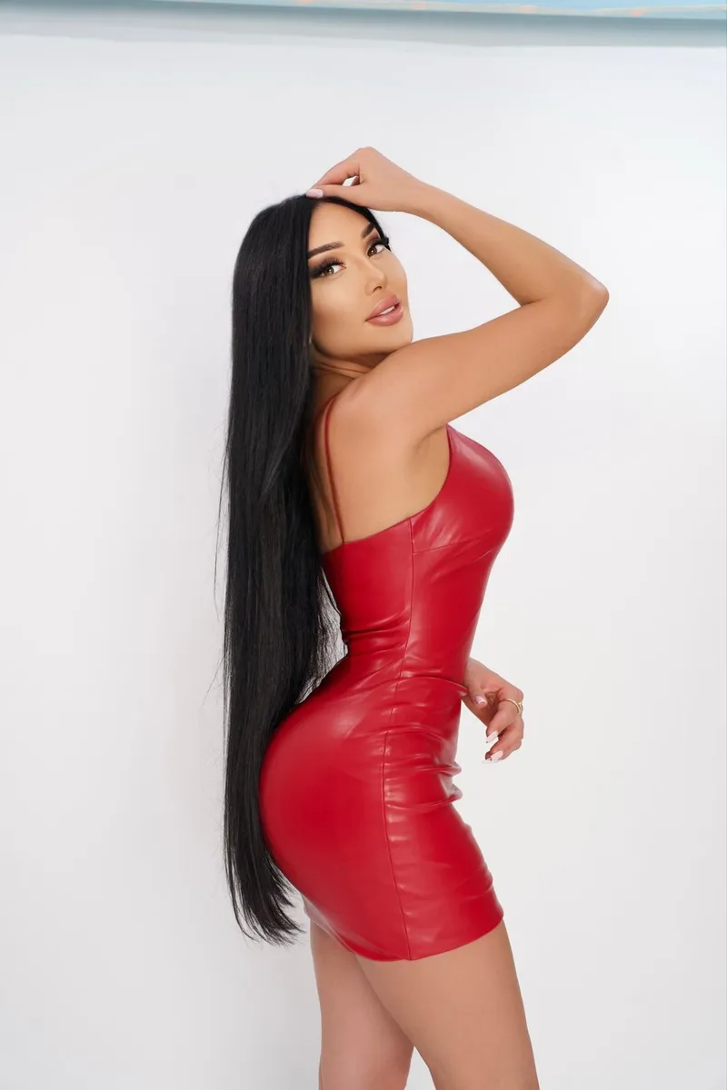 Камилла escort in Voronezh