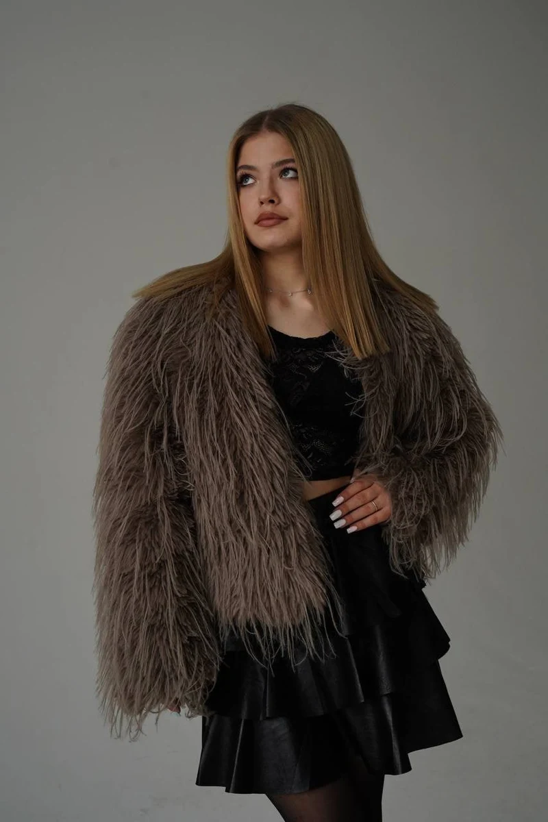 Кэролайн escort in Voronezh
