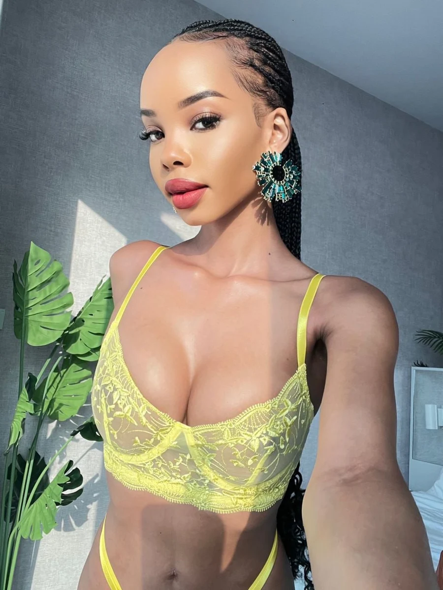 Клеопатра escort in Voronezh