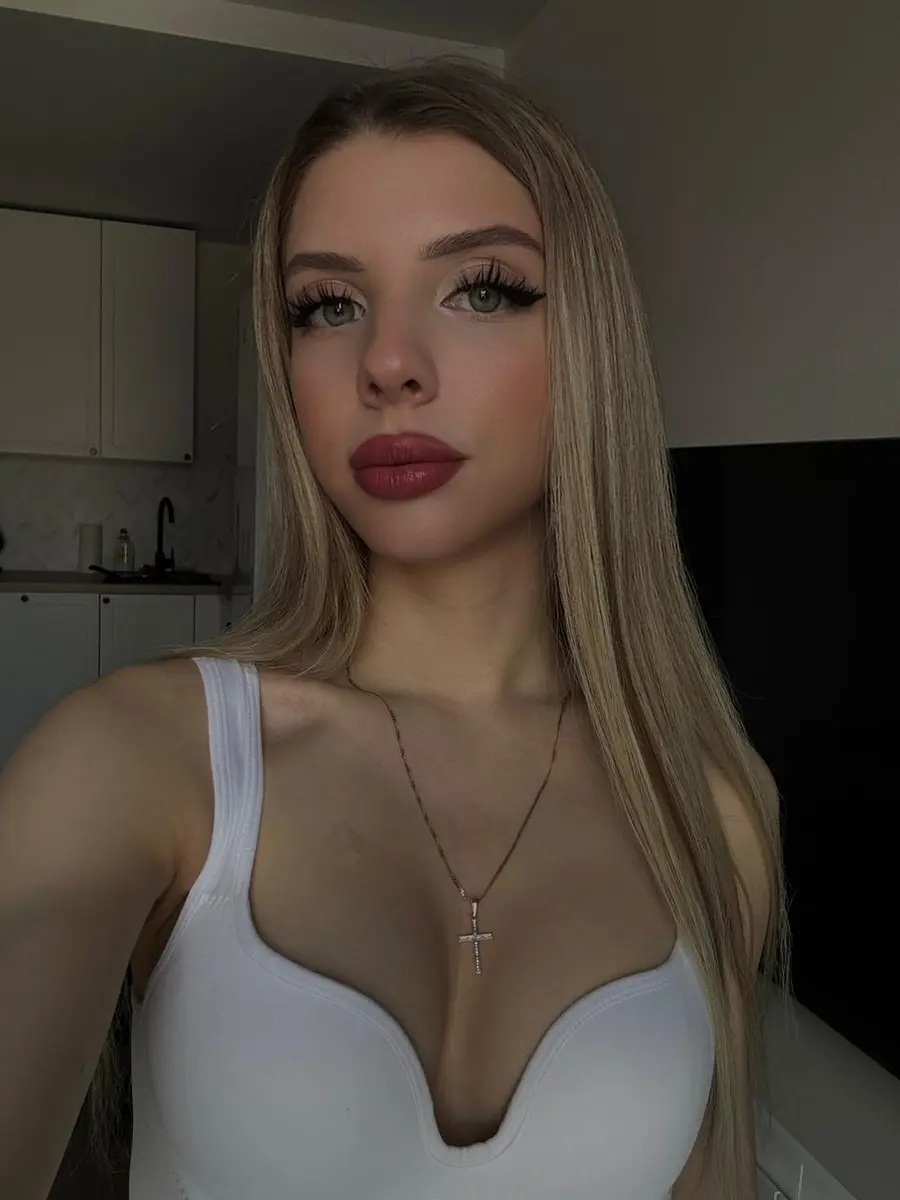 Лера  escort in Voronezh