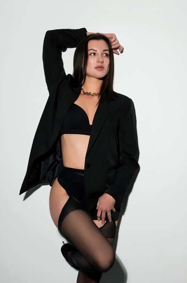 Лиза escort in Voronezh