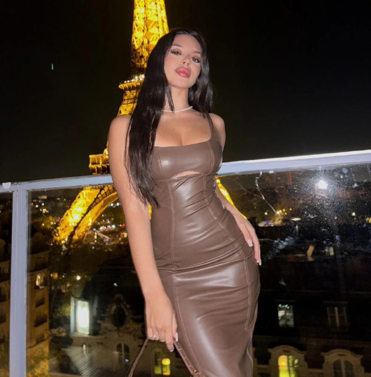 Мариана escort in Voronezh