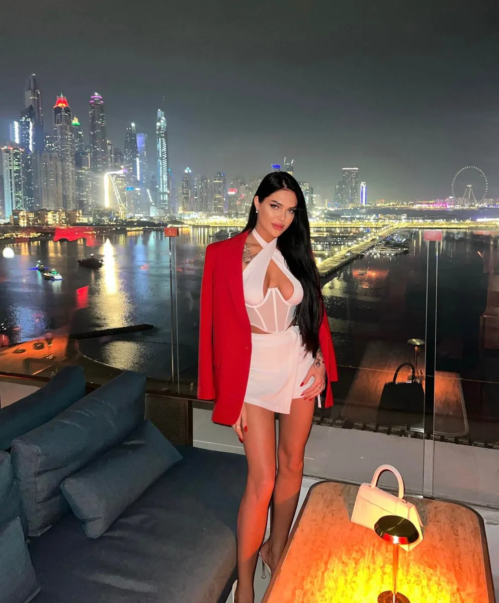Мариетта escort in Voronezh