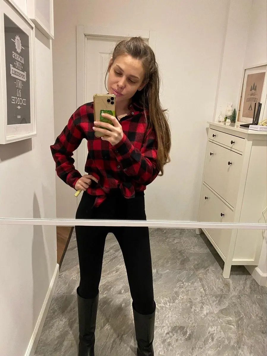 Мелания escort in Voronezh