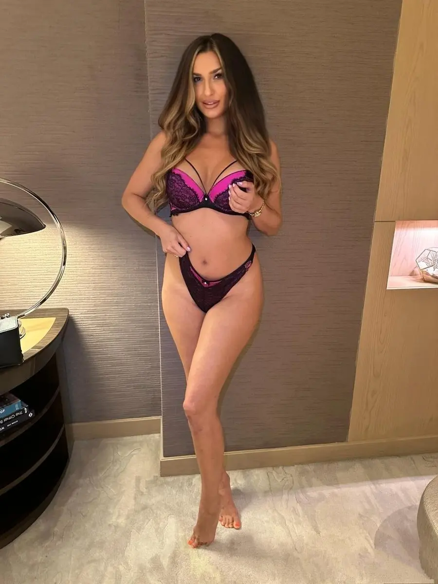 Нинель escort in Voronezh