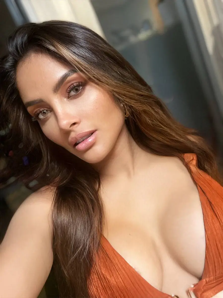 Нора escort in Voronezh