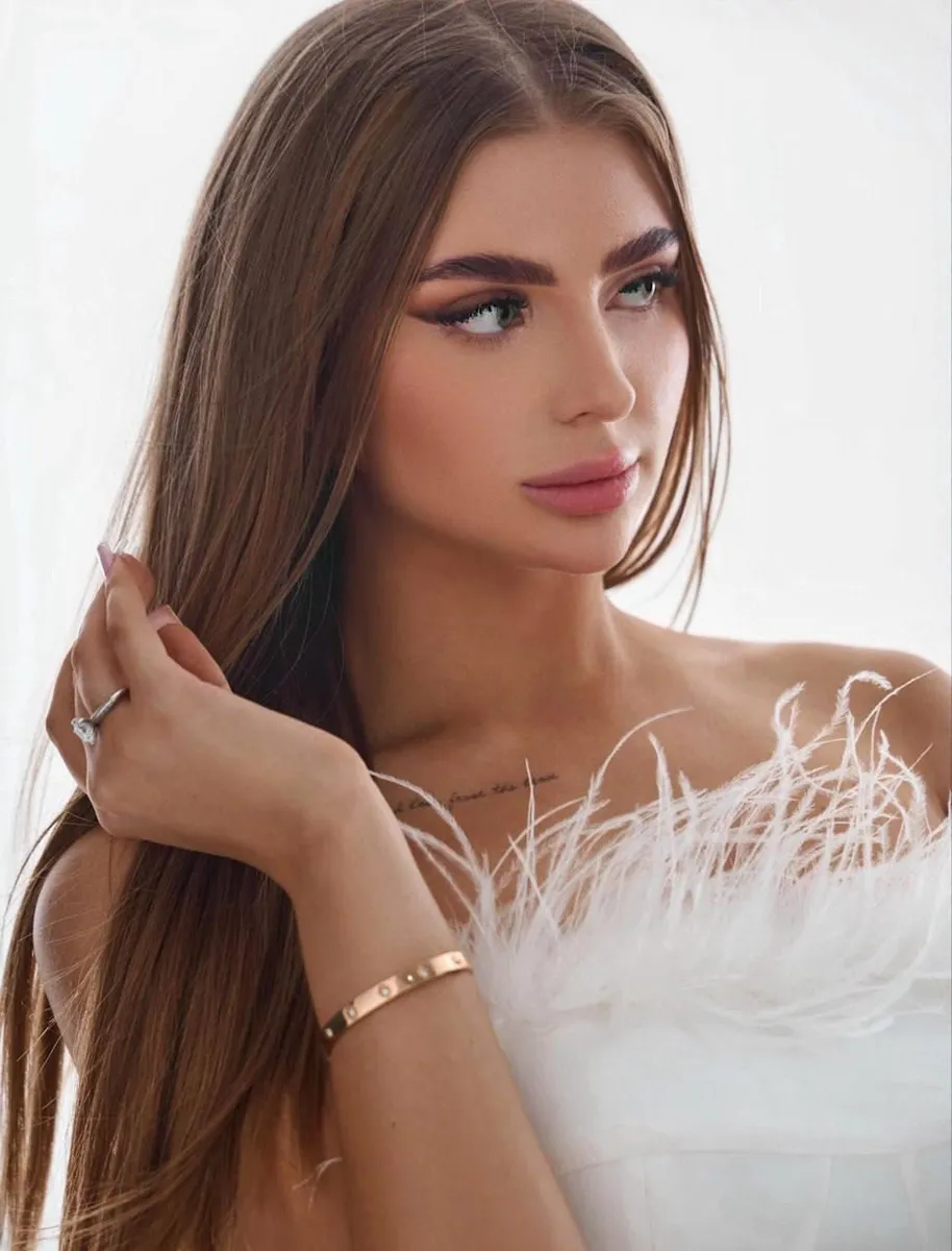 Полина escort in Voronezh
