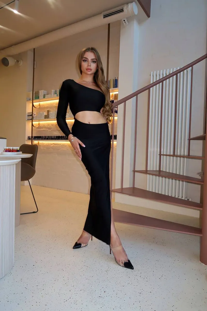 Полина escort in Voronezh