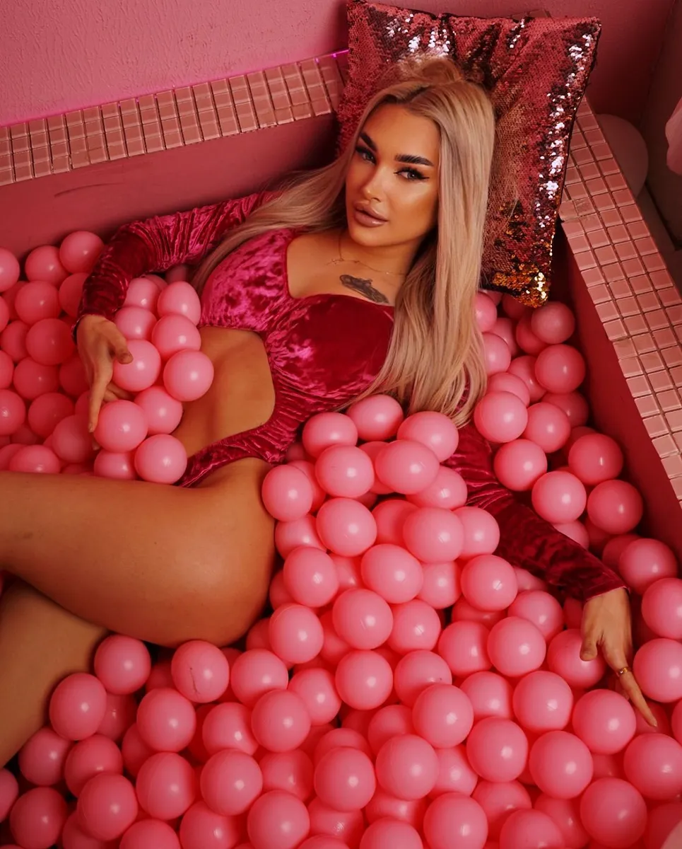 Златослава escort in Voronezh